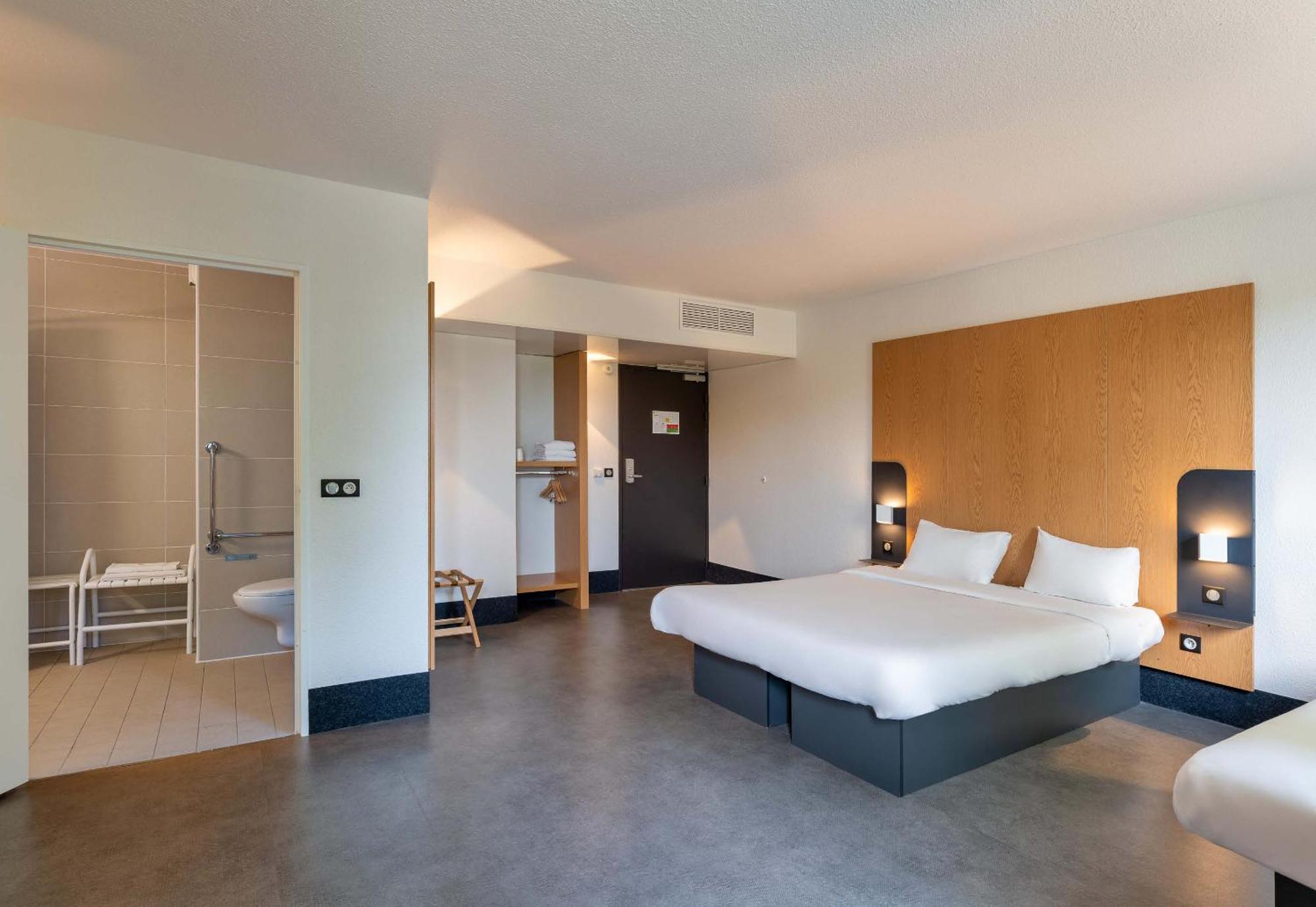 B&B Hotel Lyon Eurexpo Chassieu Ngoại thất bức ảnh
